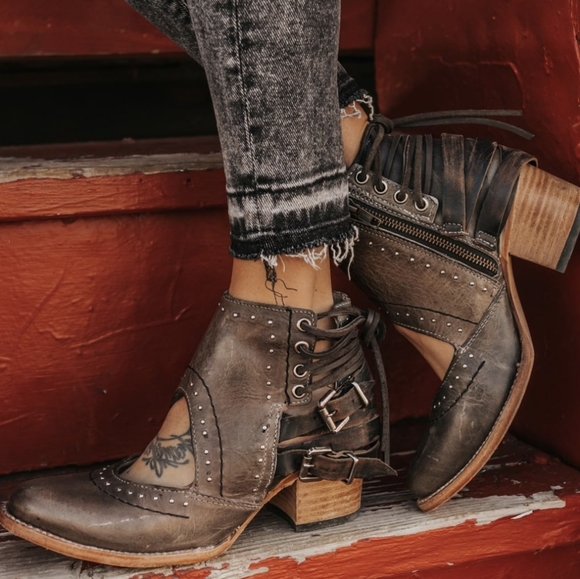 FreeBird Desert Bootie in Stone size